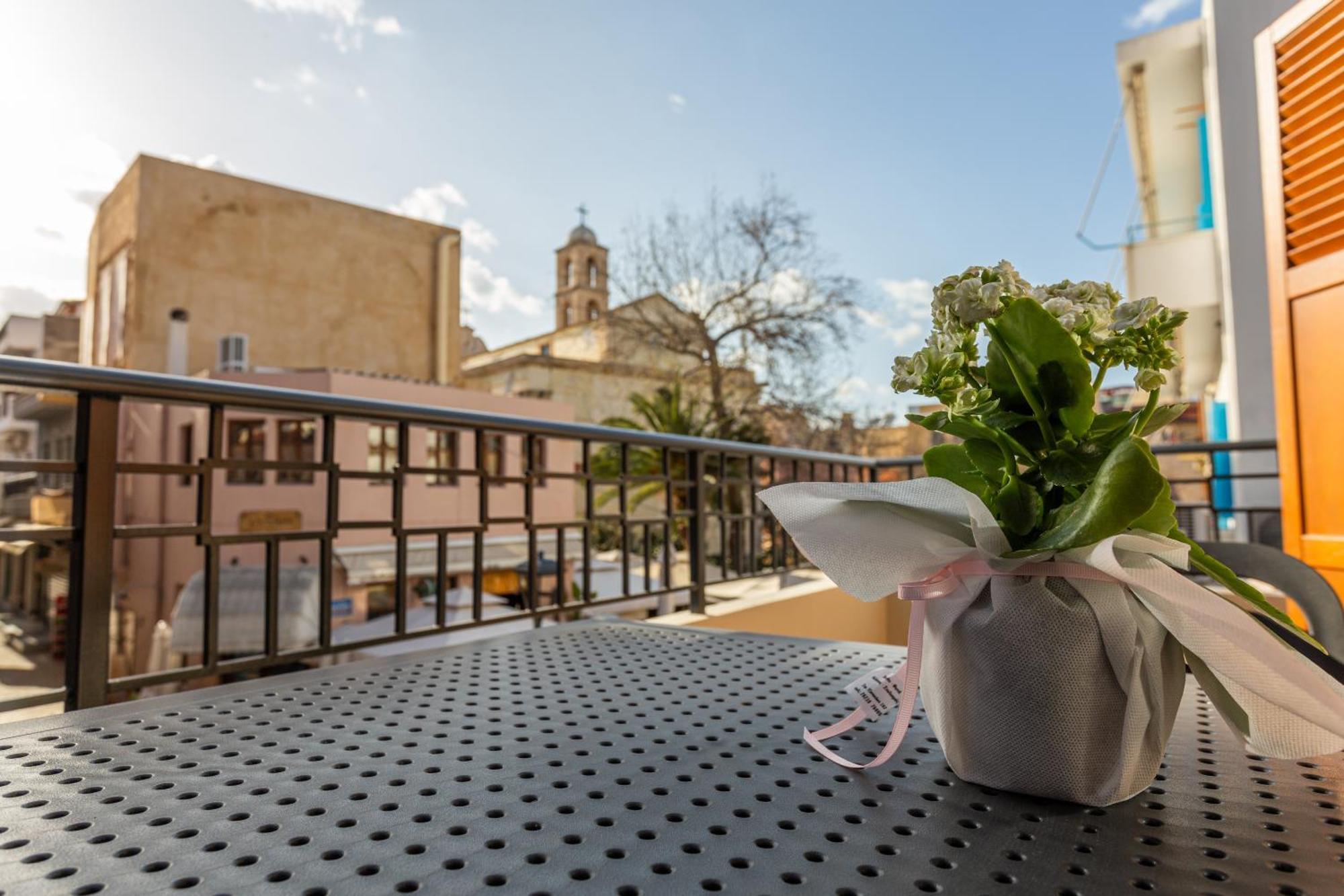 Gallery Art Apartment Chania Crete Chrissi Akti Chania Exterior foto