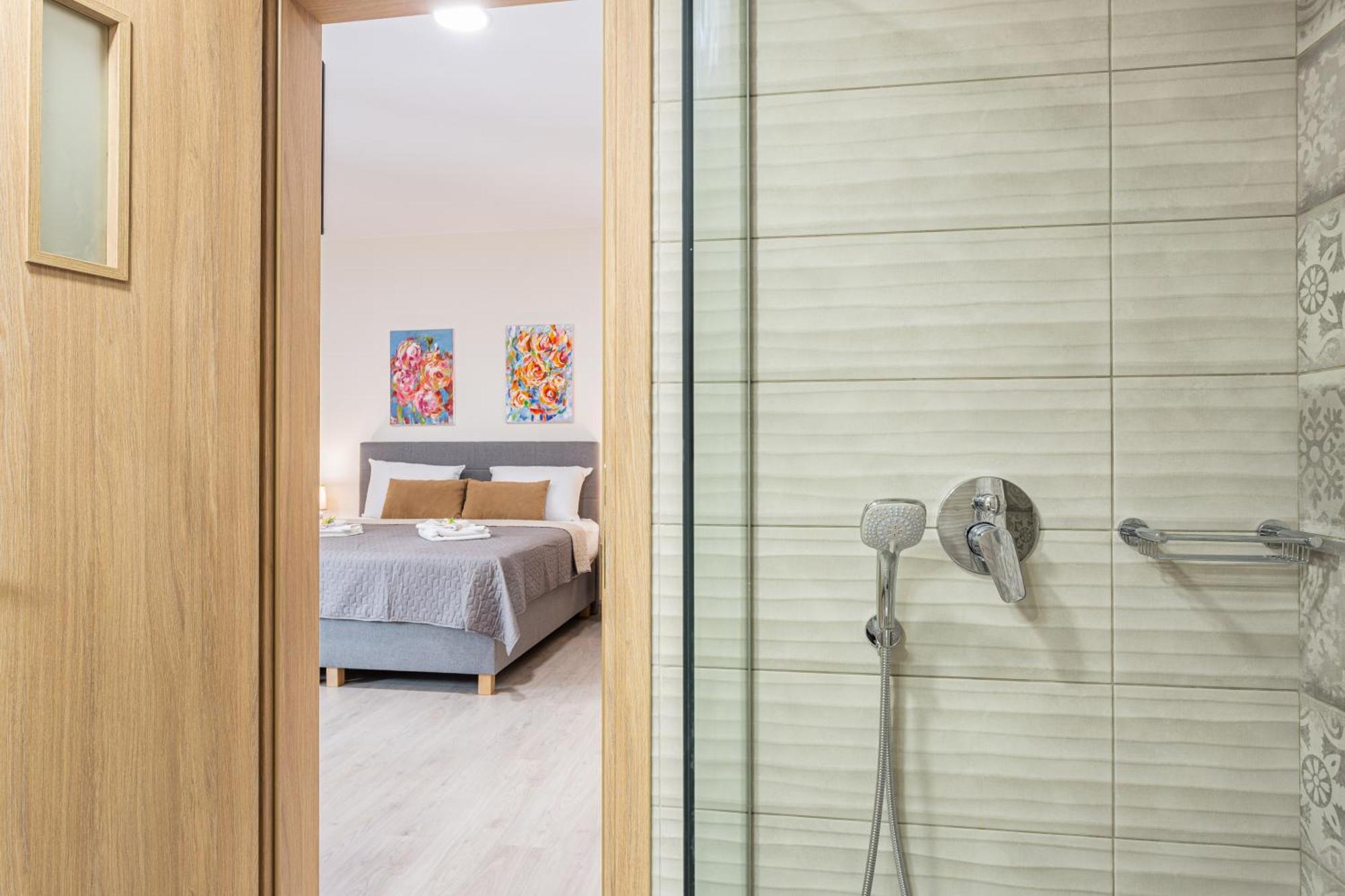 Gallery Art Apartment Chania Crete Chrissi Akti Chania Exterior foto
